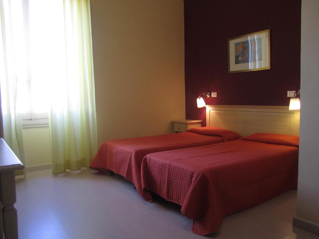 Hotel Genzianella Firenze Ruang foto