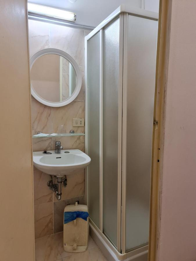 Hotel Genzianella Firenze Bagian luar foto