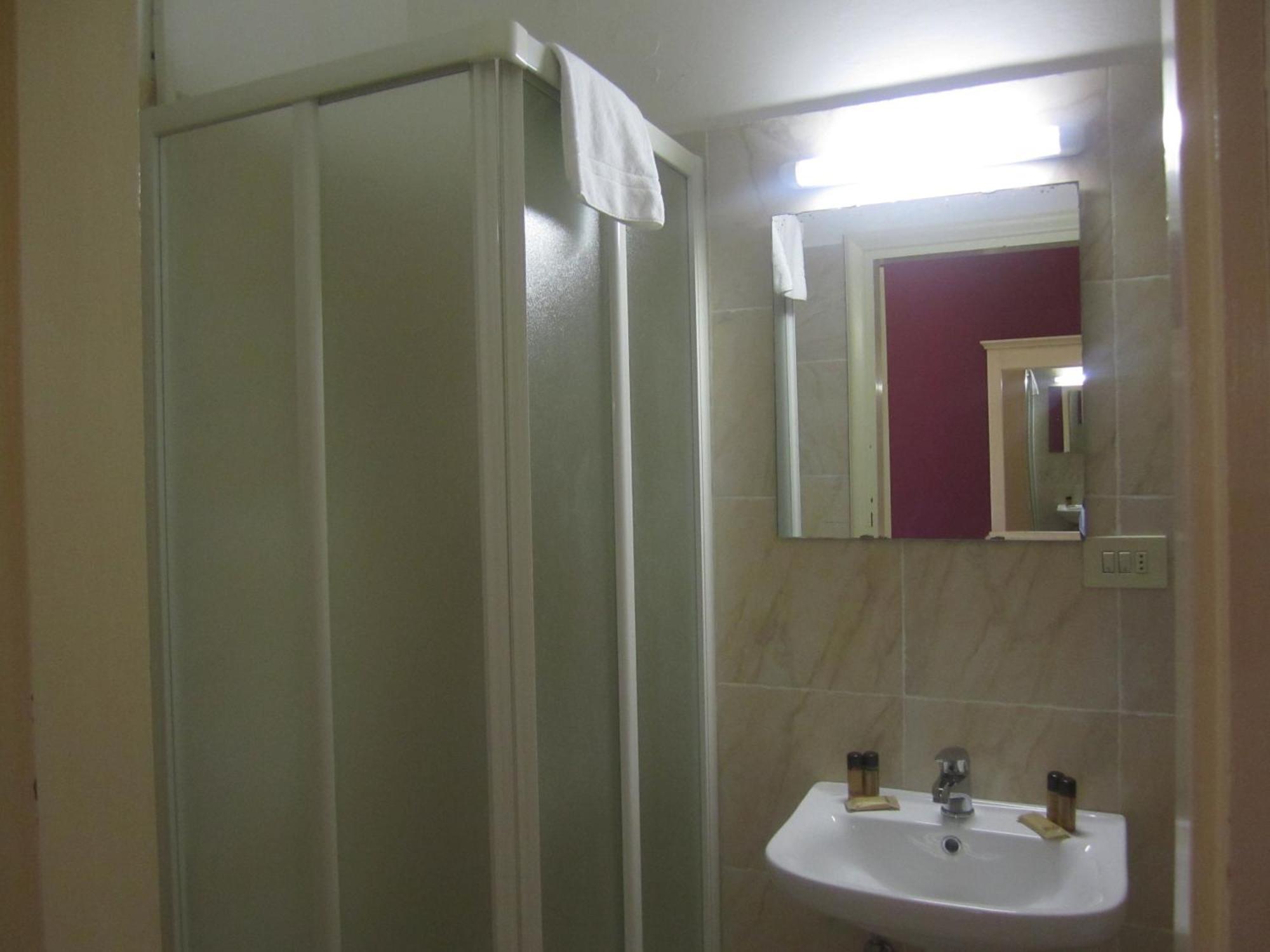 Hotel Genzianella Firenze Bagian luar foto